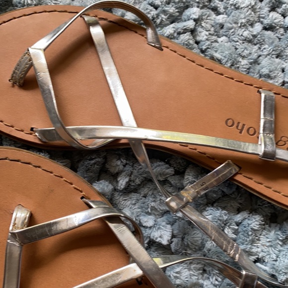 Silver metallic Roman sandals sz 6.5 - Picture 5 of 5